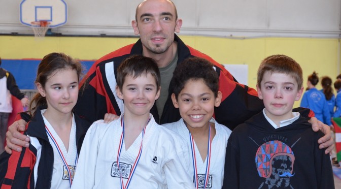 Comment plier son dobok ou kimono?