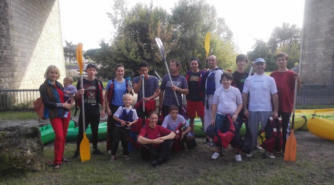 Sortie de cohésion 2015 au Canoë